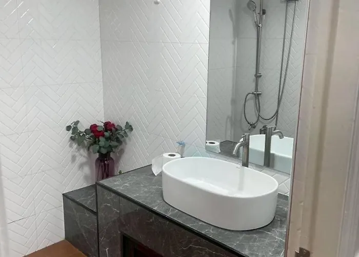 Near Bts Nana And Terminal 21 One Bedroom Apartment *